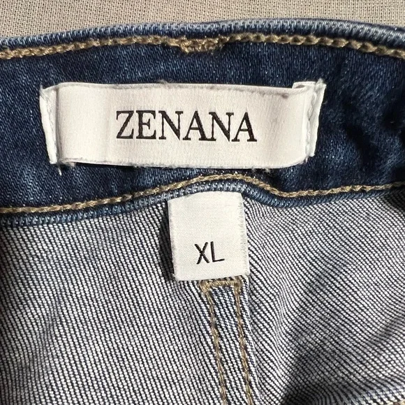 Zenana Outfitters Blue Jean Shorts - Picture 3 of 5